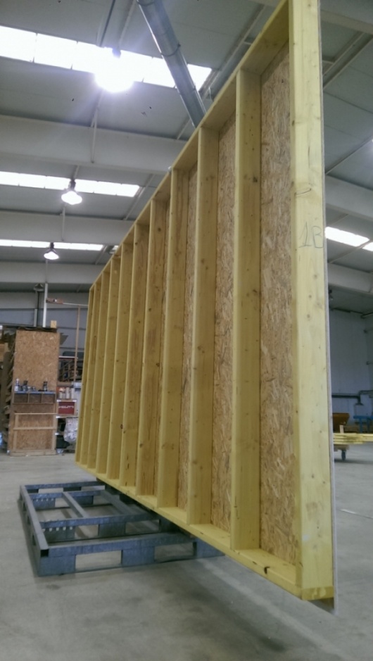 panneau avant exp&eacute;dition sur le chantier