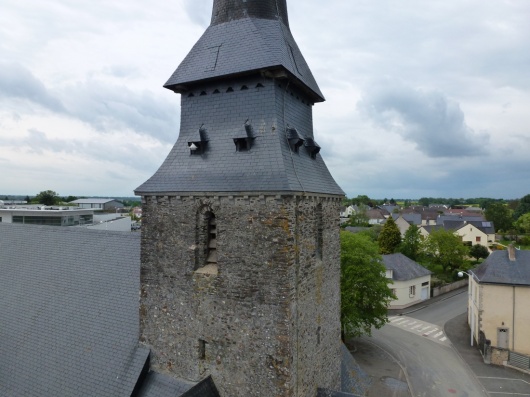 r&eacute;habilitation d&acute;une couverture de clocher d&acute;&eacute;glise
