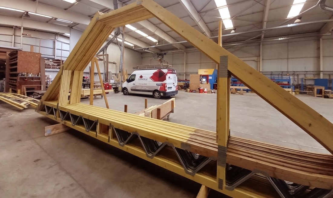 ferme &eacute;quip&eacute;e de poutre Posi avant d&eacute;part sur le chantier